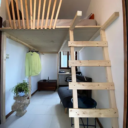 Apartment Book House A Lecce